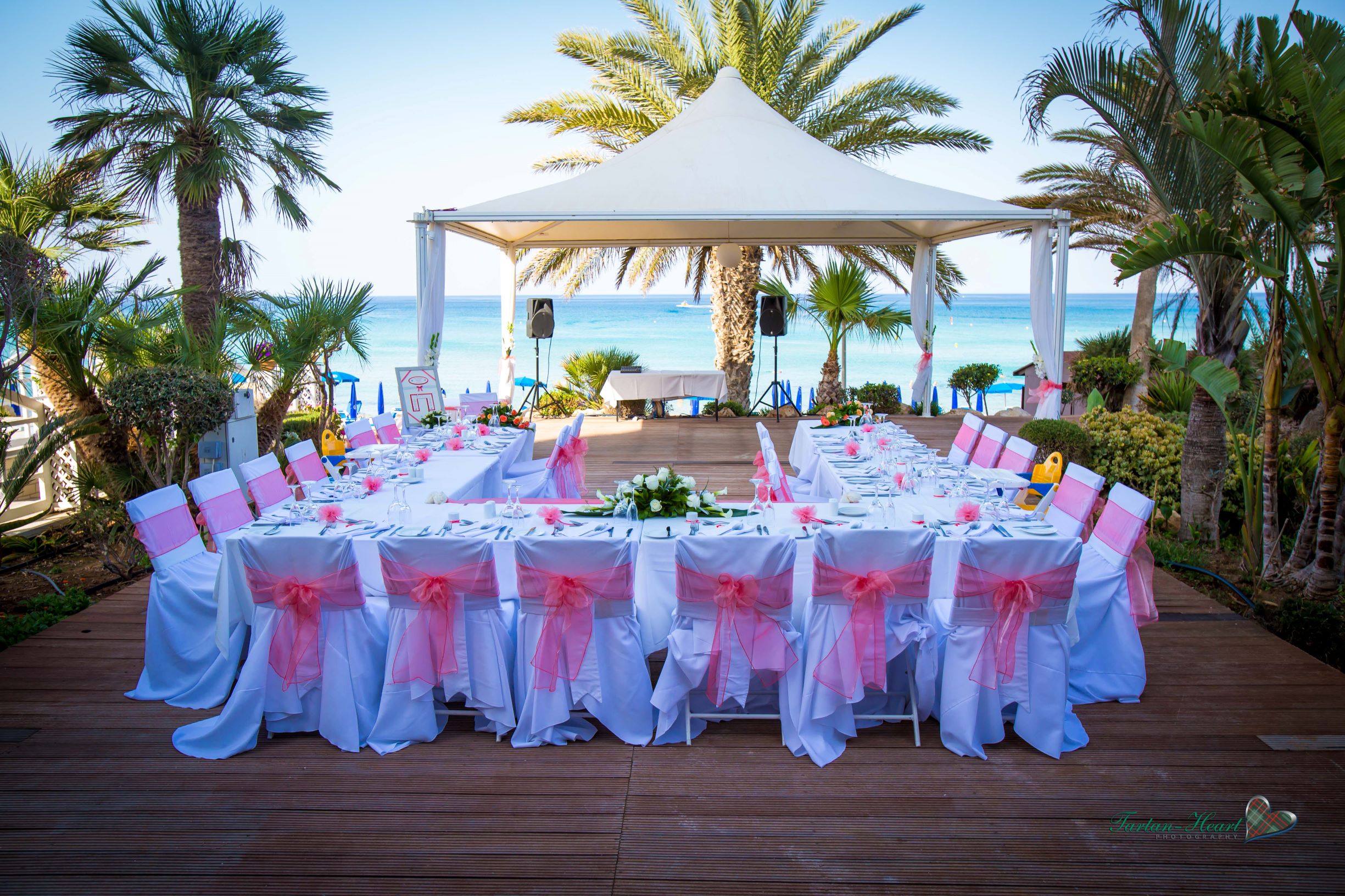 Book your wedding day in Sunrise Beach Hotel